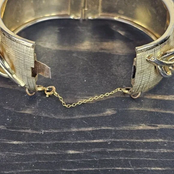 Vintage 70's Whiting and Davis Gold & Silvertone Floral Leaf Fall Cuff Bracelet - Picture 3 of 5